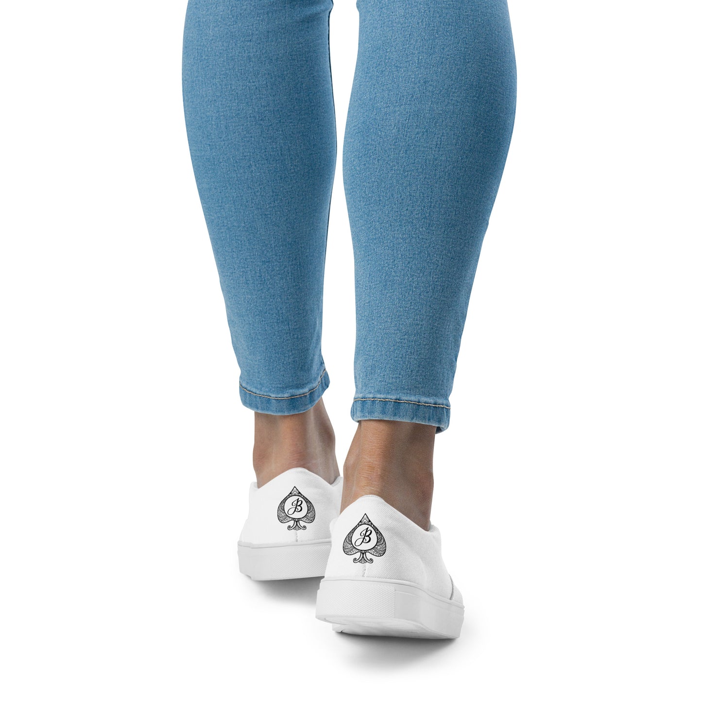 Women’s slip-on canvas shoes